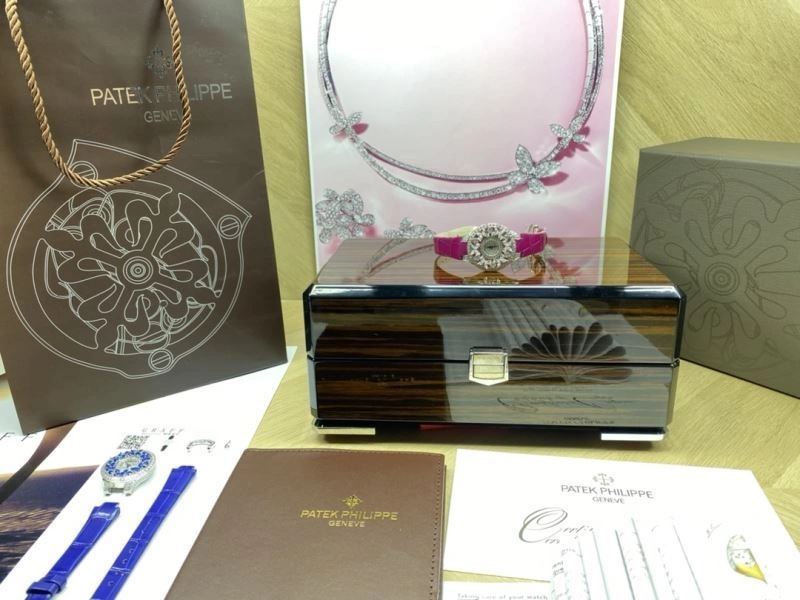GLASHUTTE Watches Lightweight 182700