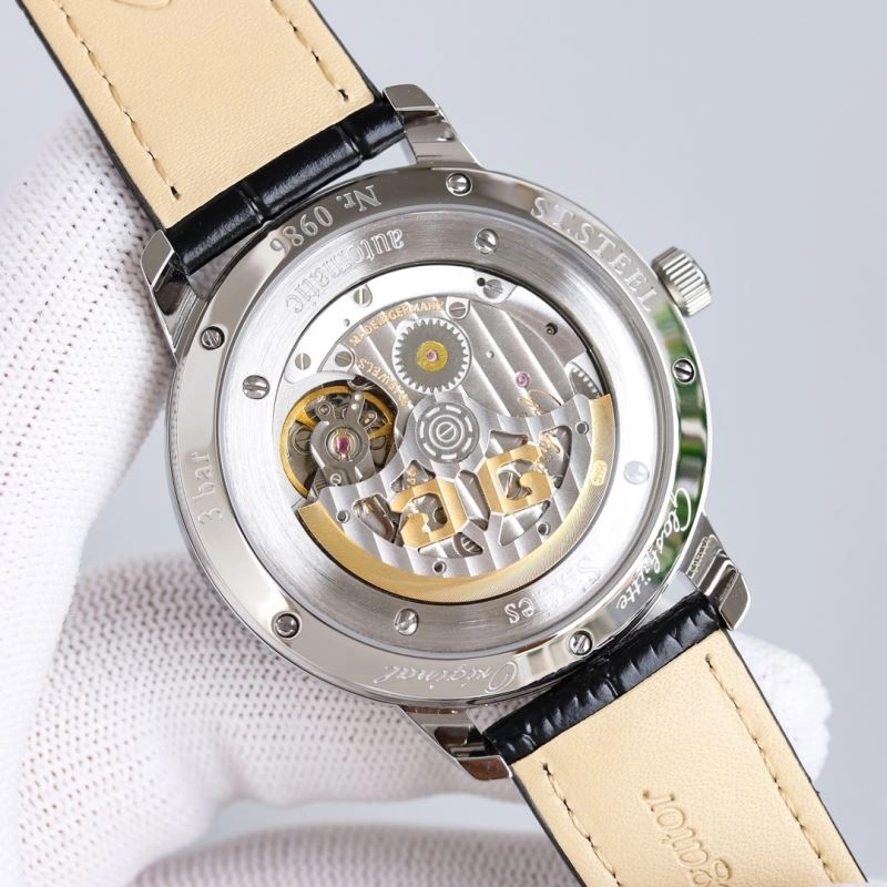 Compact GLASHUTTE Watches 182680