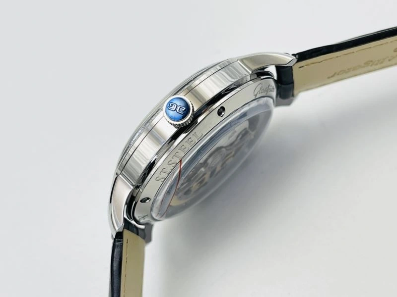 GLASHUTTE Watches Youthful 182662