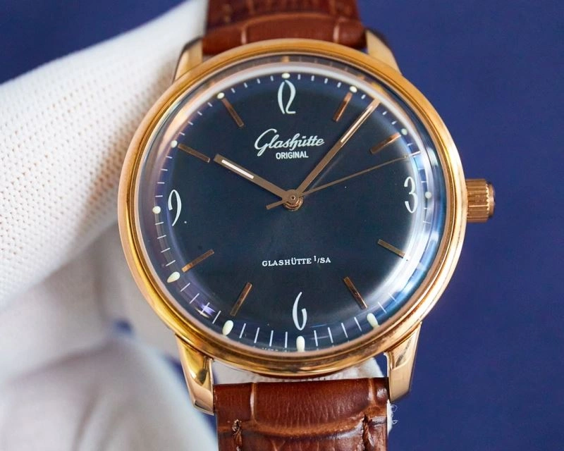 GLASHUTTE Watches TravelReady 182654