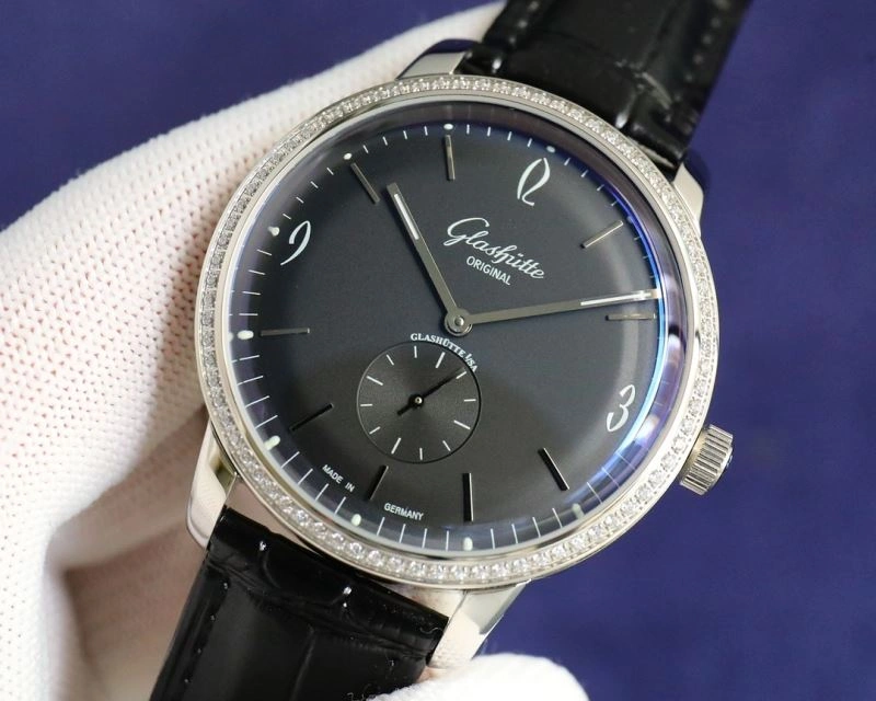 EyeCatching GLASHUTTE Watches 182646
