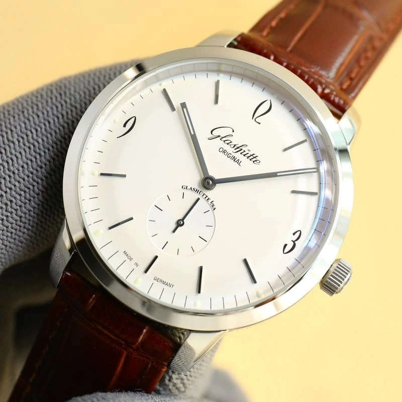 GLASHUTTE Watches TimelessDesign 182636