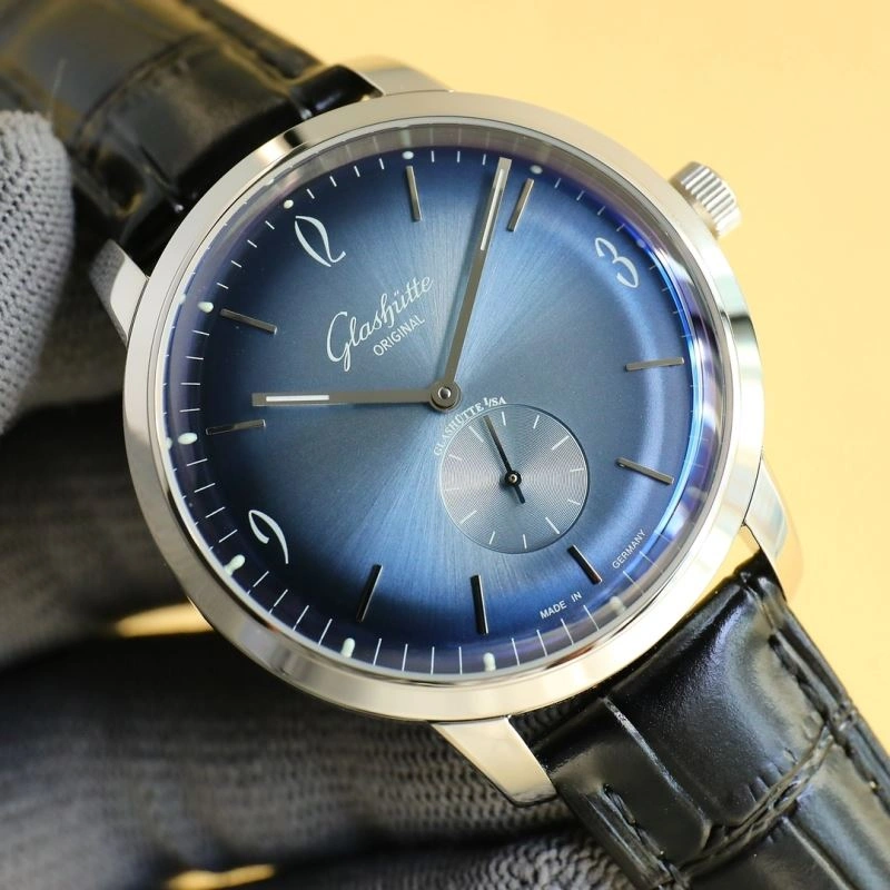 GLASHUTTE Watches TimelessDesign 182636