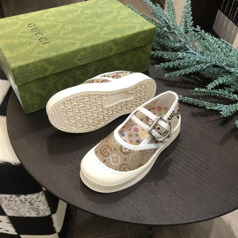 Flexible GUCCI SHOES 29679