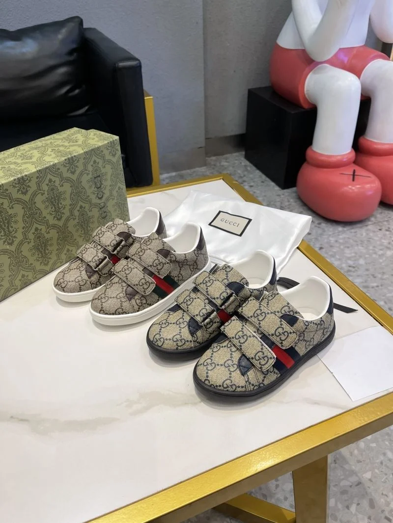 Compact GUCCI SHOES 29673