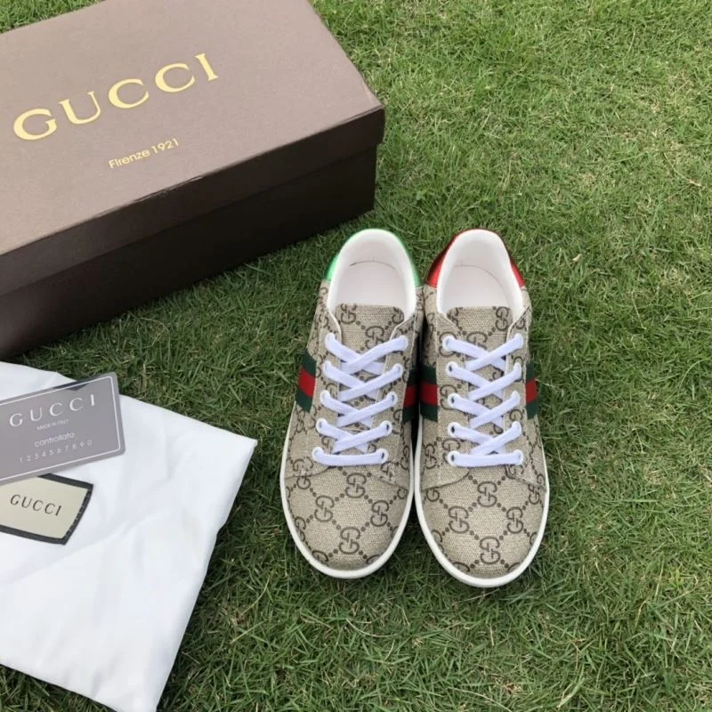 GUCCI SHOES Trendsetting 29622