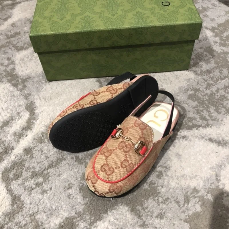 GUCCI SHOES Cozy 29594