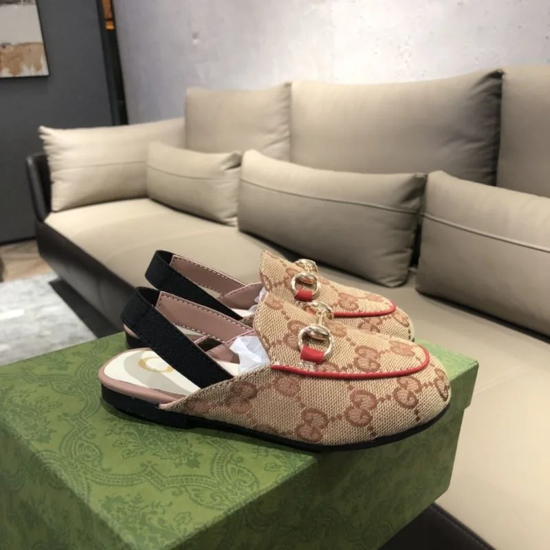 GUCCI SHOES Cozy 29594