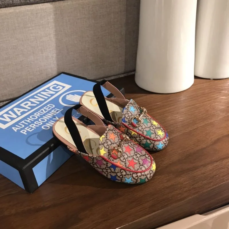 Fashionable GUCCI SHOES 29579