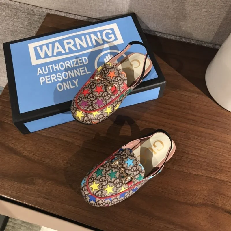 Fashionable GUCCI SHOES 29579