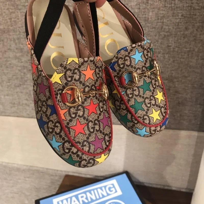Fashionable GUCCI SHOES 29579