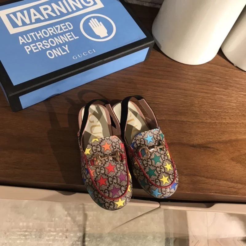 Fashionable GUCCI SHOES 29579