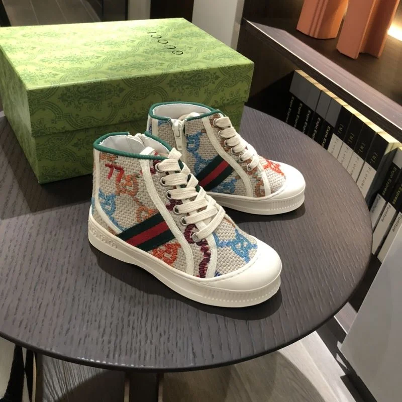 GUCCI SHOES Minimalist 30207