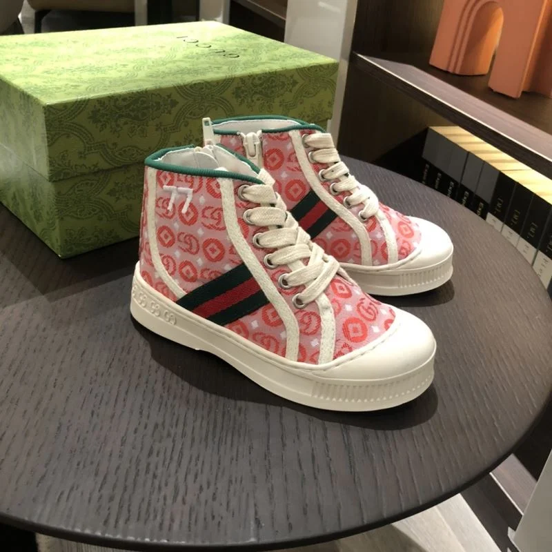 SoftTouch GUCCI SHOES 30220