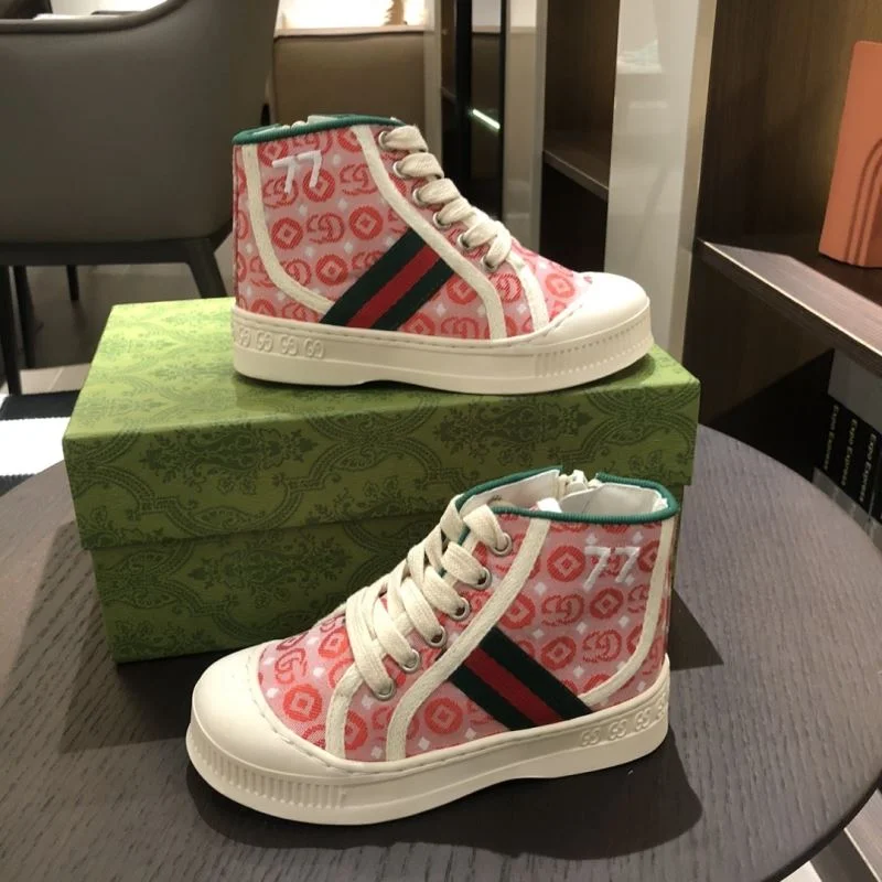 SoftTouch GUCCI SHOES 30220