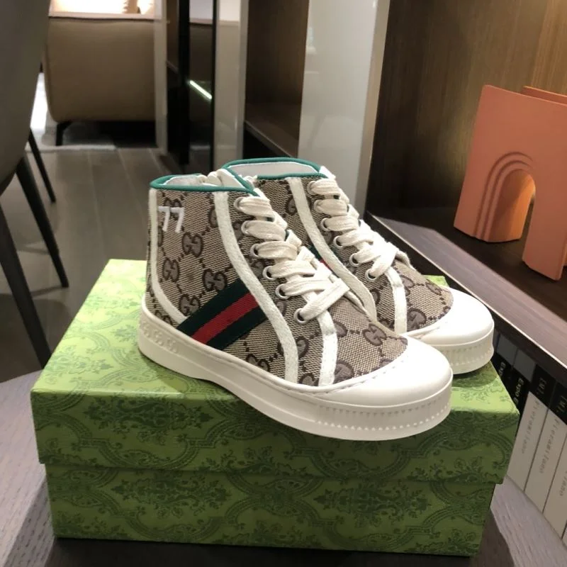 GUCCI SHOES Trendsetting 30219
