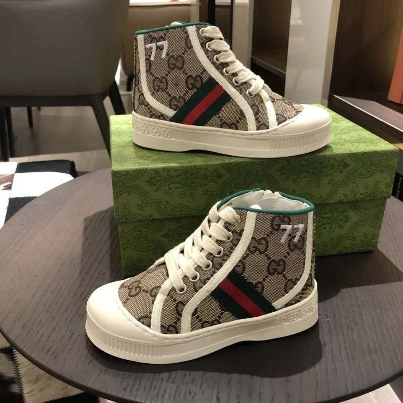 GUCCI SHOES Trendsetting 30219