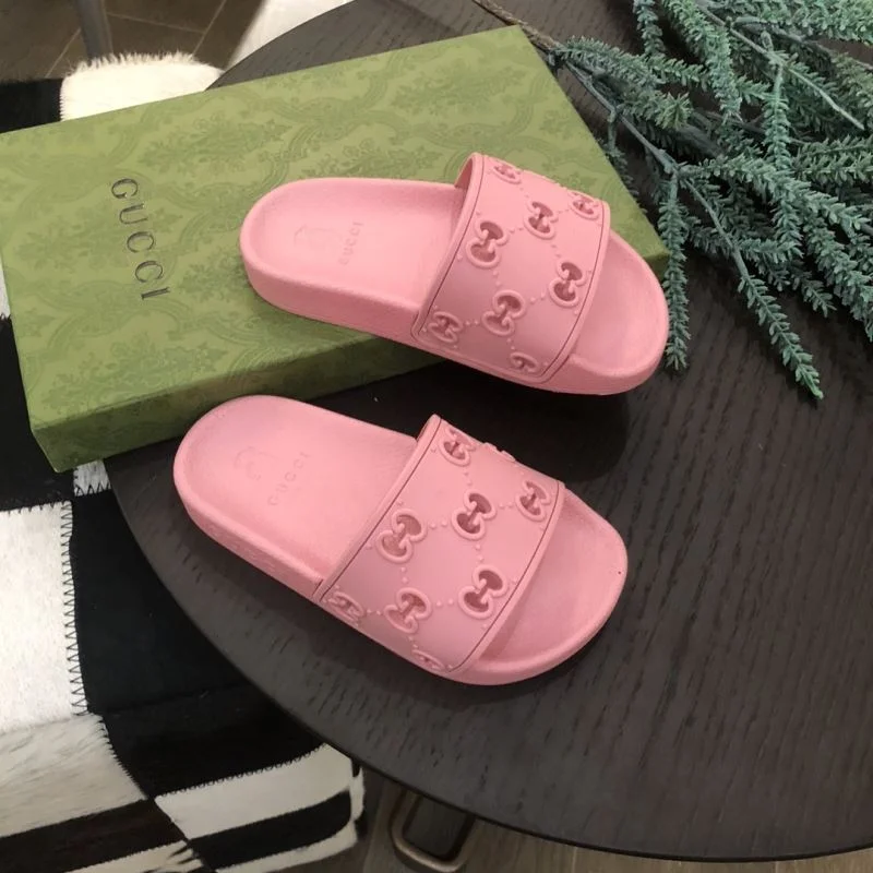 Supportive GUCCI SHOES 30213
