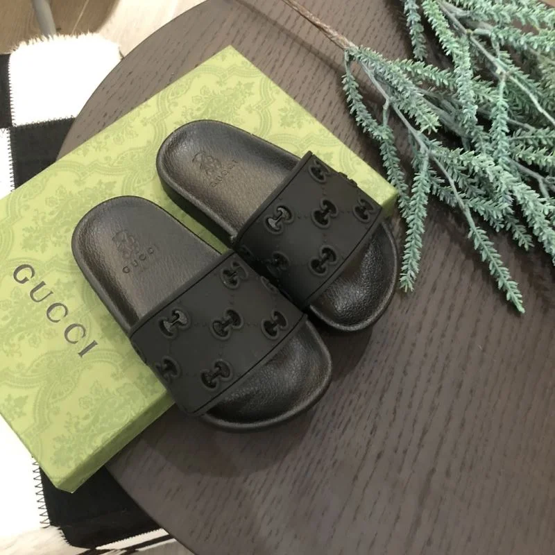 Trendy GUCCI SHOES 30196