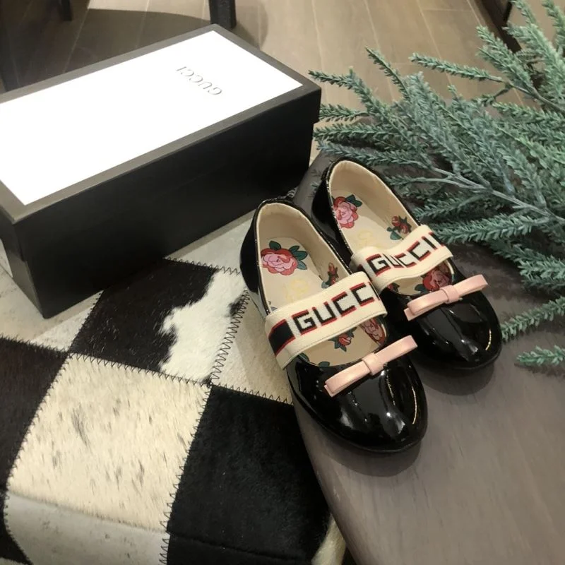 Comfortable GUCCI SHOES 30193