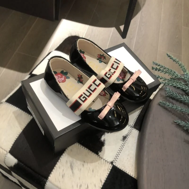 Comfortable GUCCI SHOES 30193