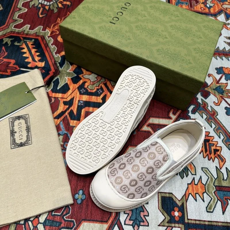 Vibrant GUCCI SHOES 30184