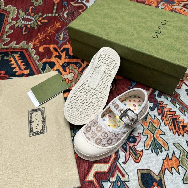 Lightweight GUCCI SHOES 30177