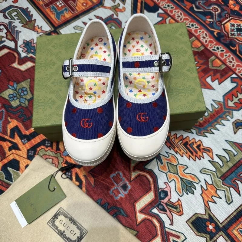 Refined GUCCI SHOES 30176