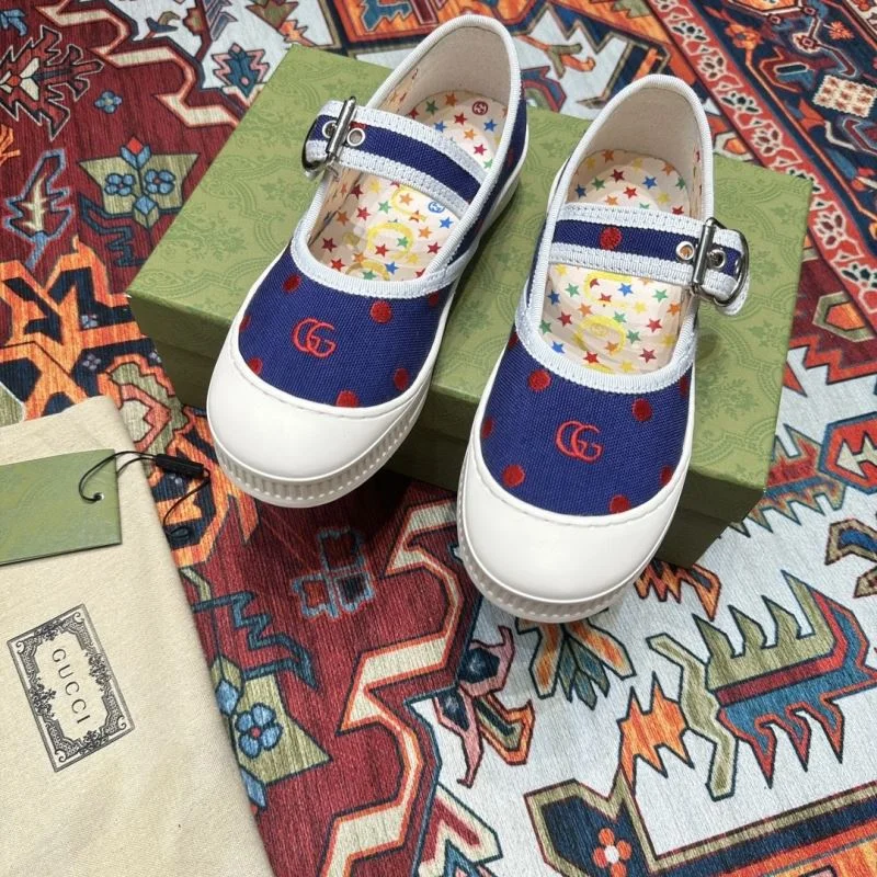 Refined GUCCI SHOES 30176