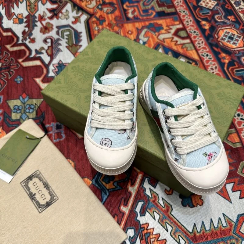 Trendsetting GUCCI SHOES 30180