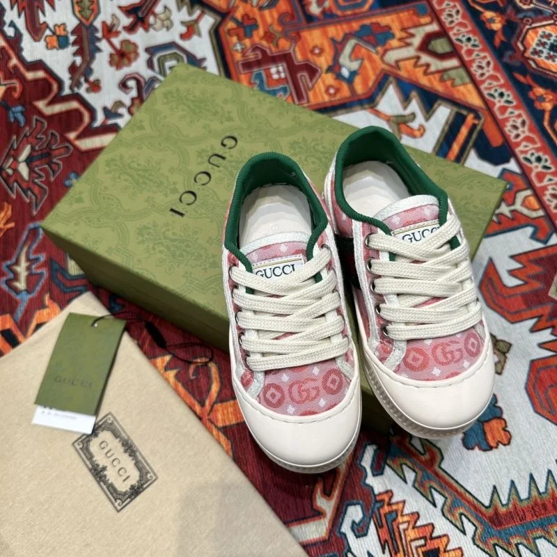GUCCI SHOES Elegant 30173