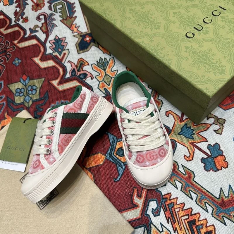 GUCCI SHOES Elegant 30173