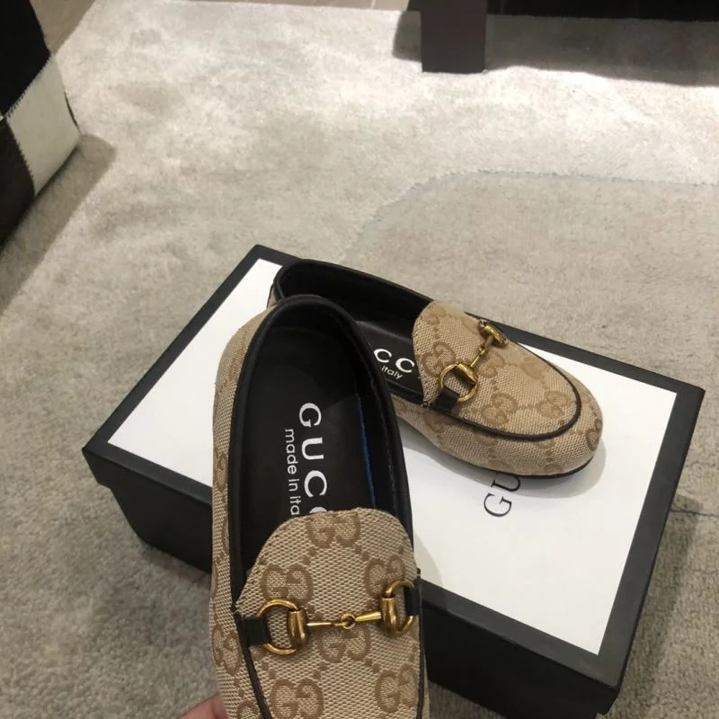 Comfortable GUCCI SHOES 30069