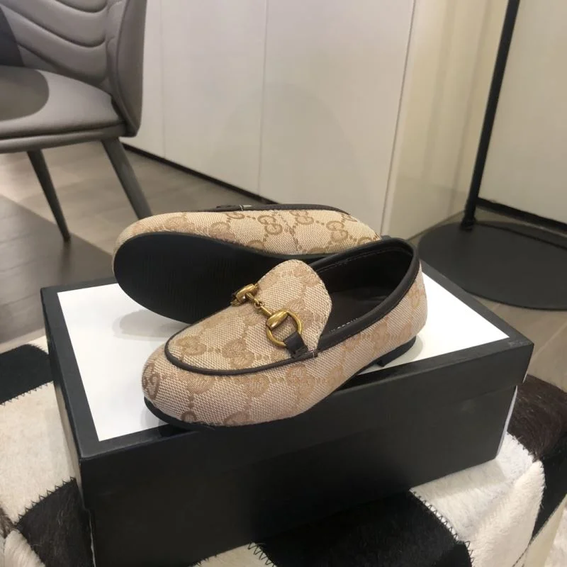 Comfortable GUCCI SHOES 30069