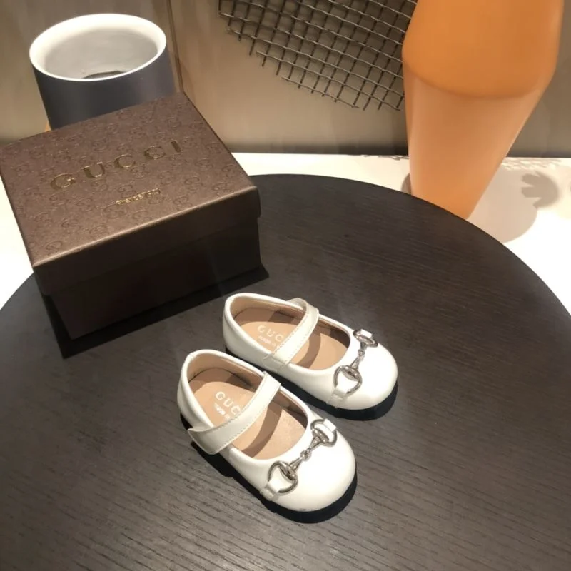 Casual GUCCI SHOES 29986