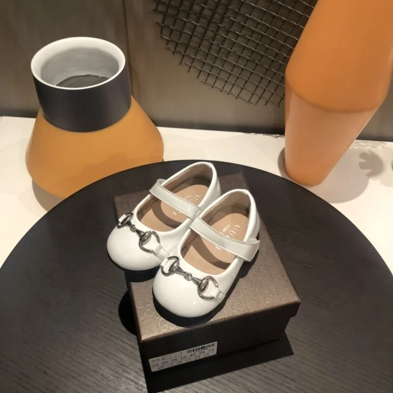 Casual GUCCI SHOES 29986