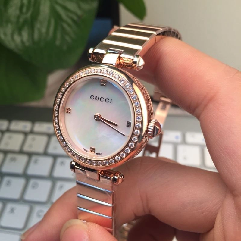 Seasonal GUCCI Watches 183482