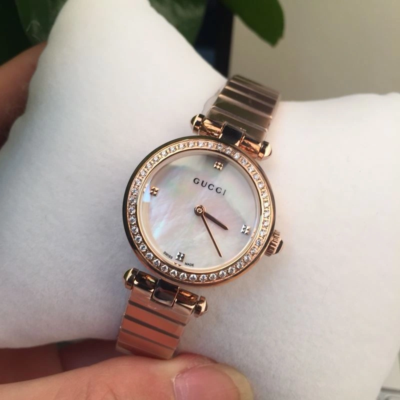 Seasonal GUCCI Watches 183482