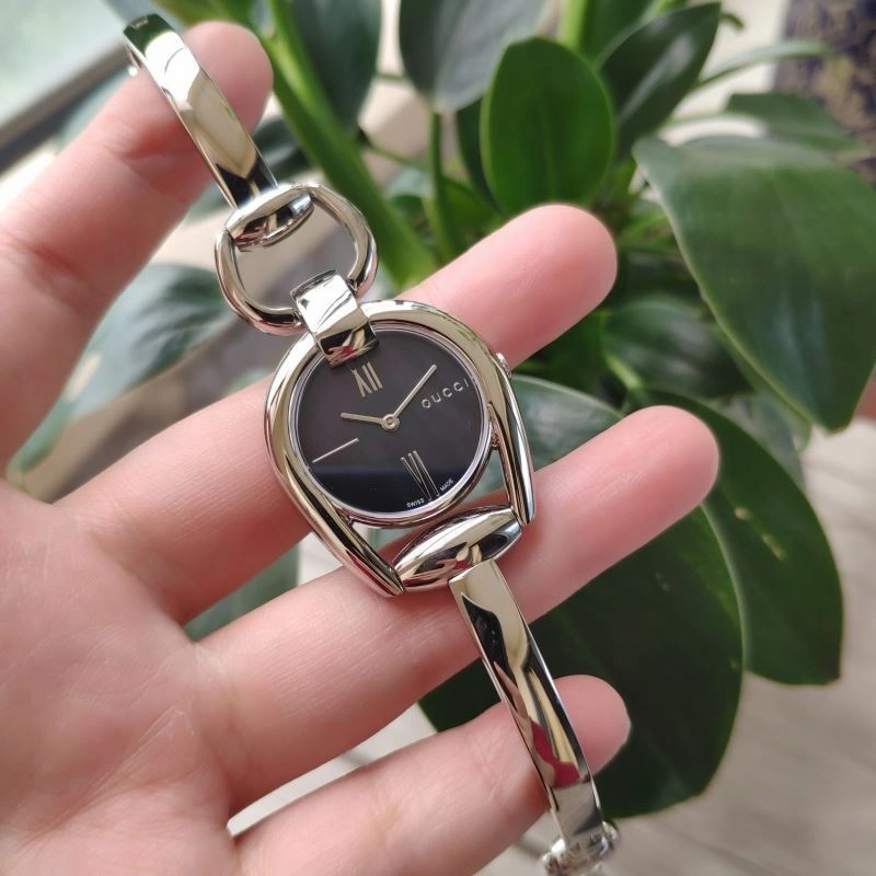 GUCCI Watches Stylish 183396