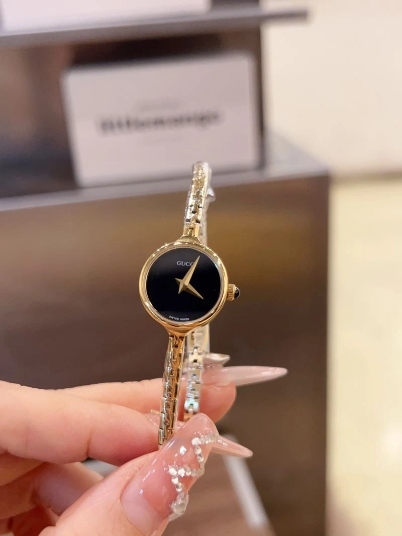 GUCCI Watches Fashionable 183341