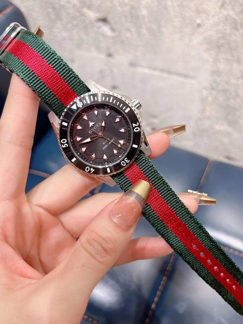 EyeCatching GUCCI Watches 183365
