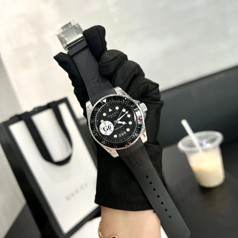 Unique GUCCI Watches 183343
