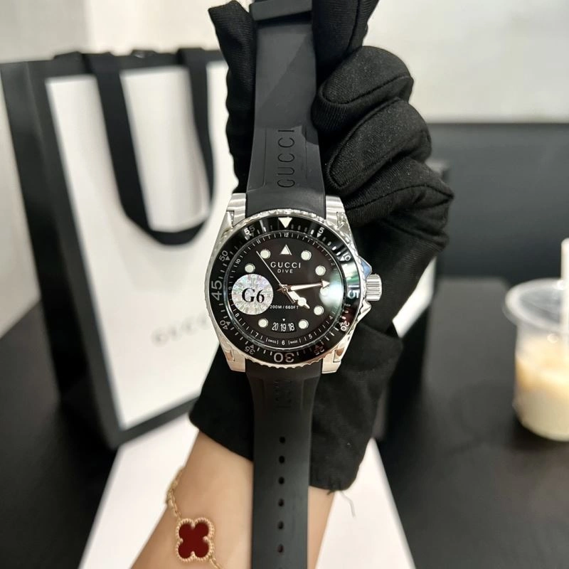 Unique GUCCI Watches 183343