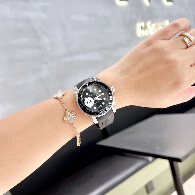 Unique GUCCI Watches 183343