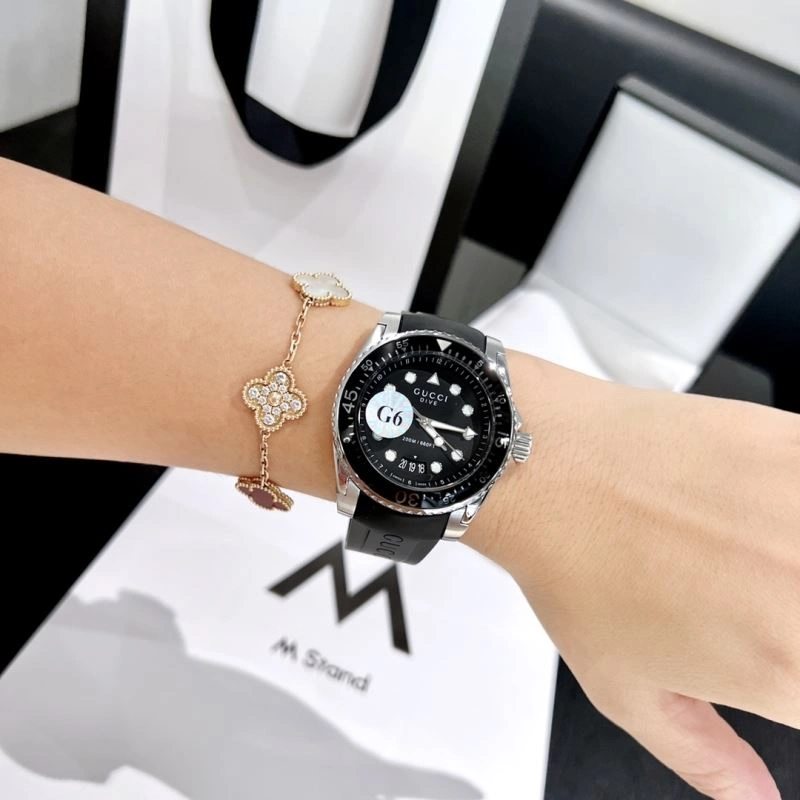 Unique GUCCI Watches 183343