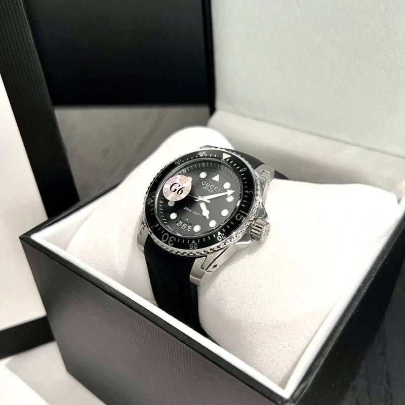 Unique GUCCI Watches 183343