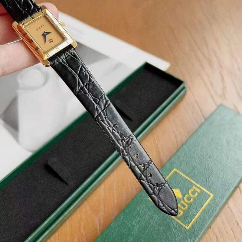 Flexible GUCCI Watches 183327
