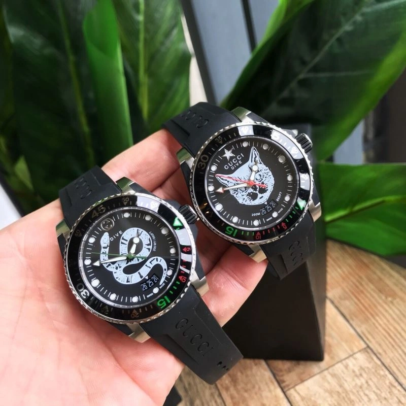 Versatile GUCCI Watches 183297