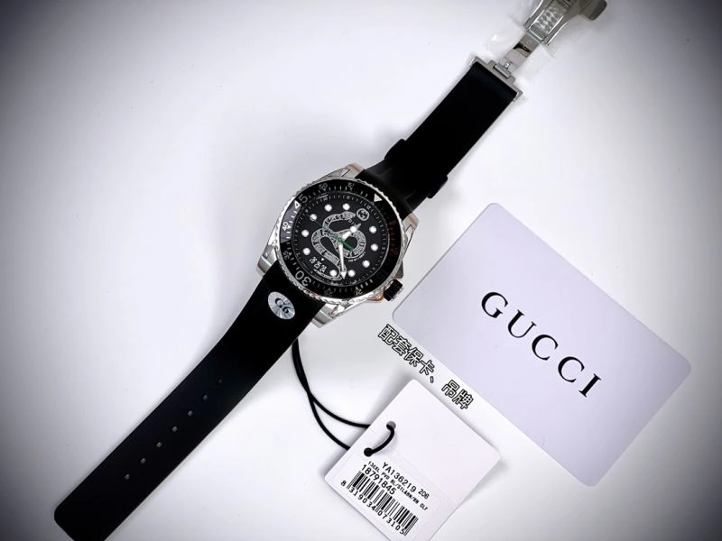 Soft GUCCI Watches 183215