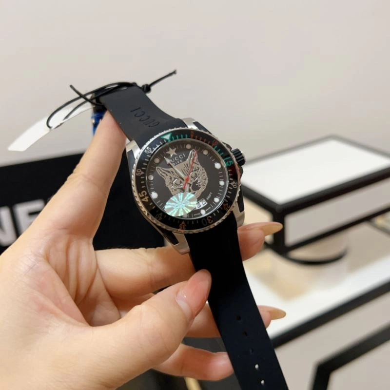 GUCCI Watches ComfortFit 183232